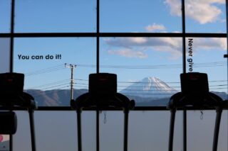 .
T-MARCから見える景色をご紹介‼️

2階フィットネスジムにて、
ウォーキングをしながら富士山が見えます✨
天気の良い日は気持ちがいい！😆