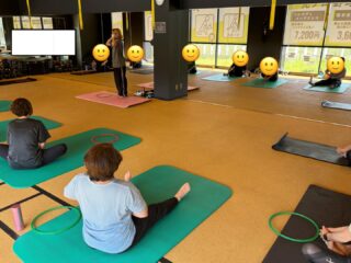 こんにちは！
こちらは、今月から開始した体軸体操イベントの様子となります。ご自身の身体の感覚を養っていけるイベントとなっています！
⁡
ぜひご参加ください。